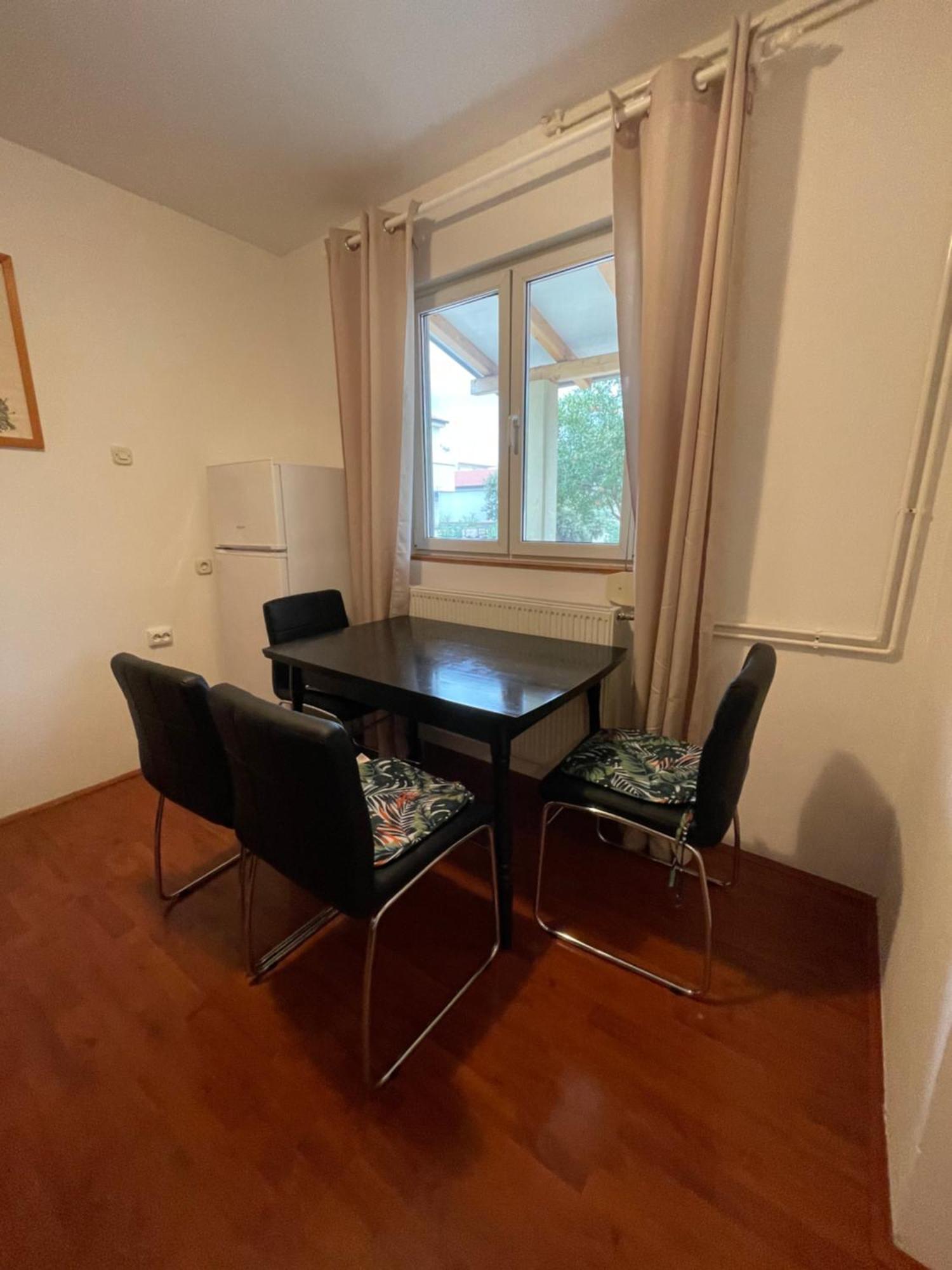 Apartmani Stambuk Мандре Экстерьер фото