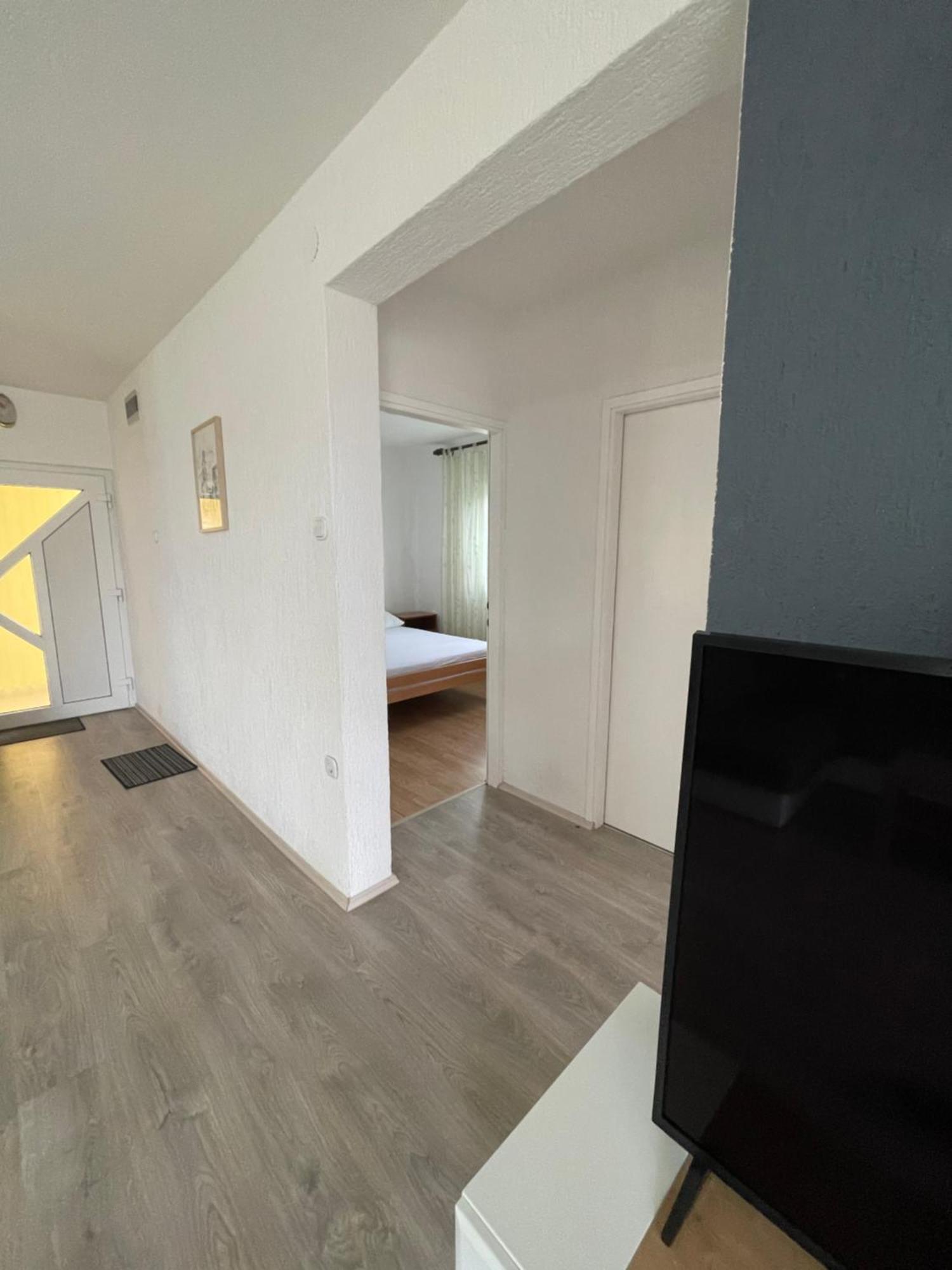 Apartmani Stambuk Мандре Экстерьер фото